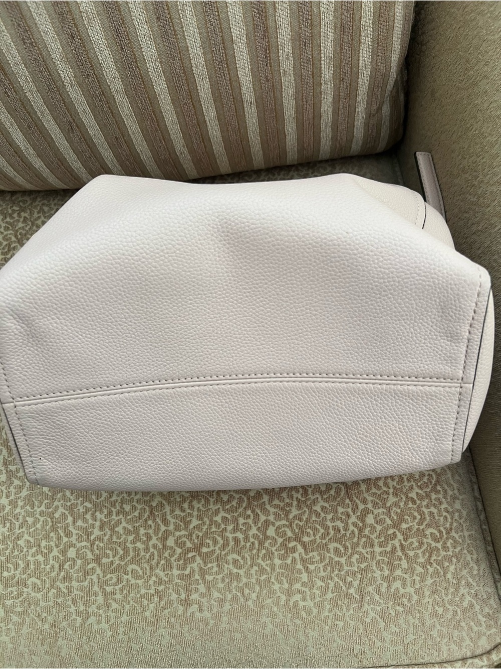 Tory Burch Blush Pebbled Leather Shoulder Tote with Gold Logo - Picture 7 of 8